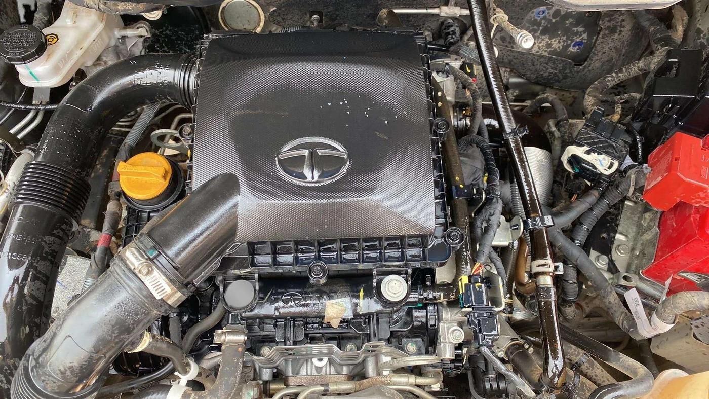 2023 Tata NEXON XZA PLUS SUNROOF PETROL, Petrol, Automatic, 38,224 km, Open Bonet