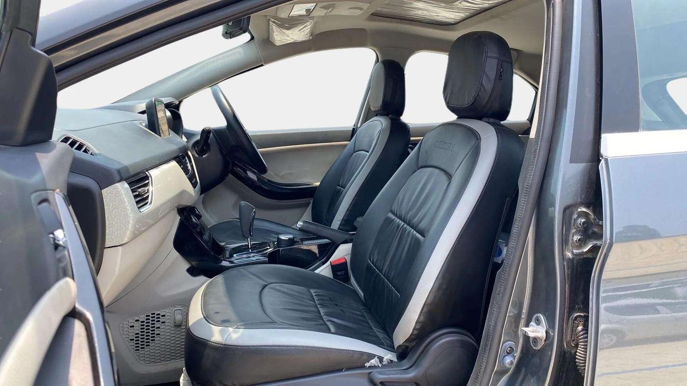 2023 Tata NEXON XZA PLUS SUNROOF PETROL, Petrol, Automatic, 38,224 km, Right Side Front Door Cabin