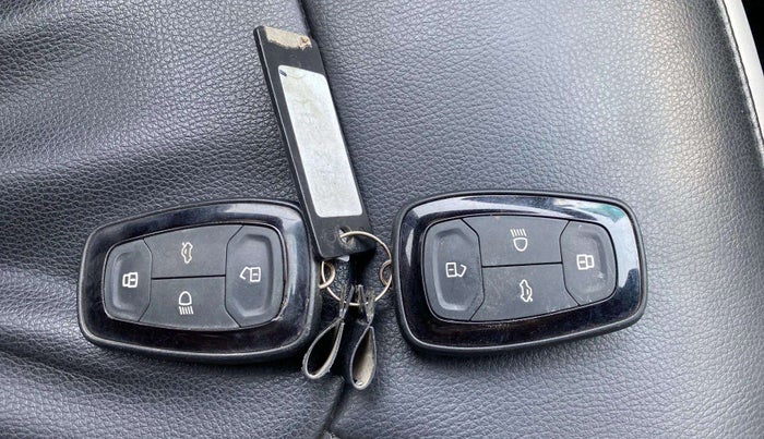 2023 Tata NEXON XZA PLUS SUNROOF PETROL, Petrol, Automatic, 38,182 km, Key Close Up
