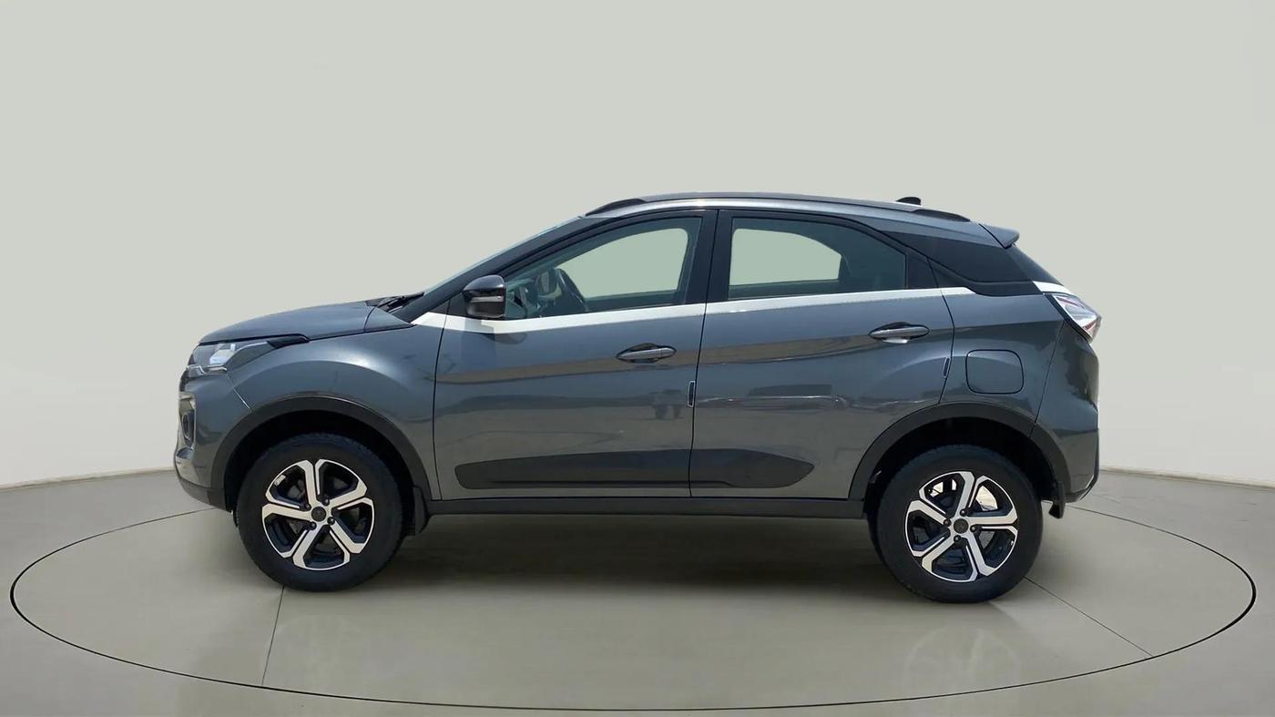 2023 Tata NEXON XZA PLUS SUNROOF PETROL, Petrol, Automatic, 38,224 km, Left Side