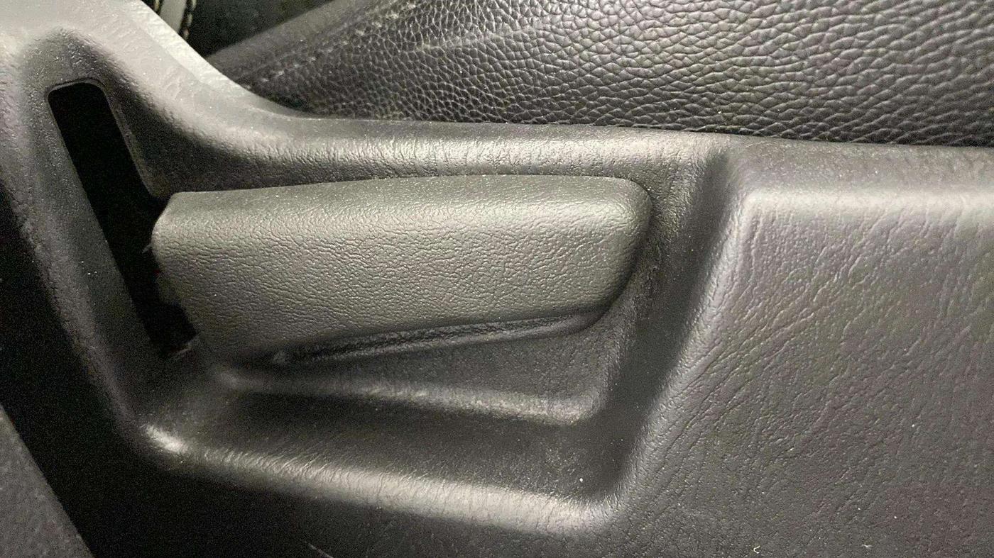 2022 Maruti Alto LXI O, Petrol, Manual, 29,946 km, Driver Side Adjustment Panel