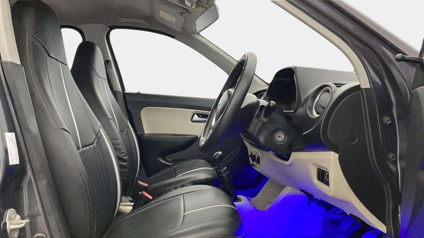 2022 Maruti Alto LXI O, Petrol, Manual, 29,946 km, Right Side Front Door Cabin
