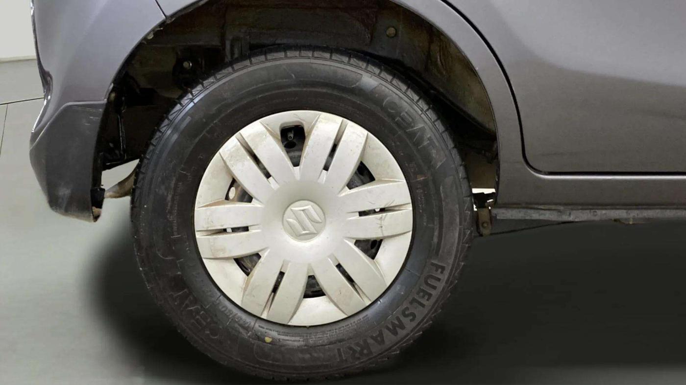2022 Maruti Alto LXI O, Petrol, Manual, 29,946 km, Right Rear Wheel