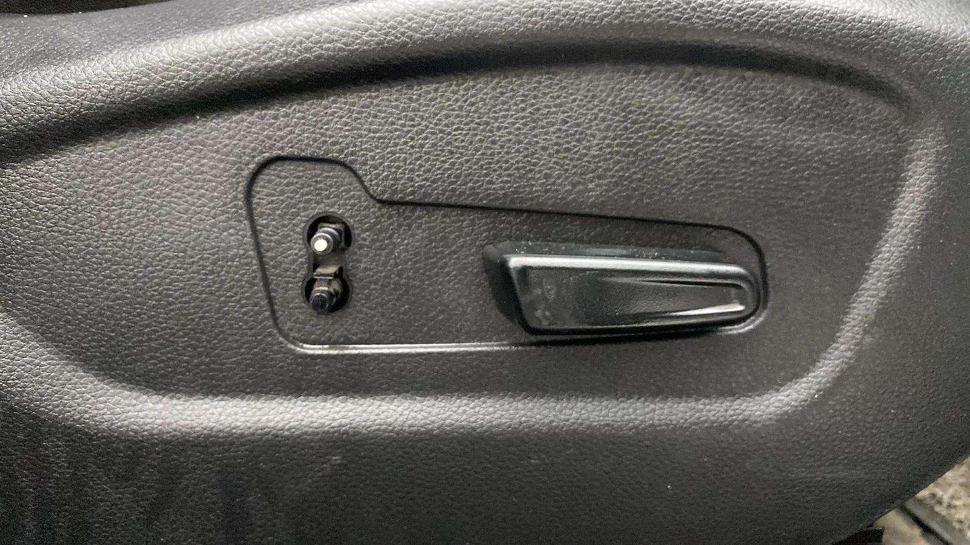 2021 KIA SELTOS GTX PLUS AT 1.5 DIESEL, Diesel, Automatic, 87,376 km, Driver Side Adjustment Panel