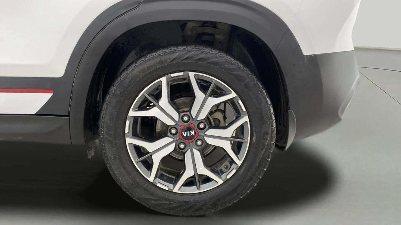 2021 KIA SELTOS GTX PLUS AT 1.5 DIESEL, Diesel, Automatic, 87,376 km, Left Rear Wheel