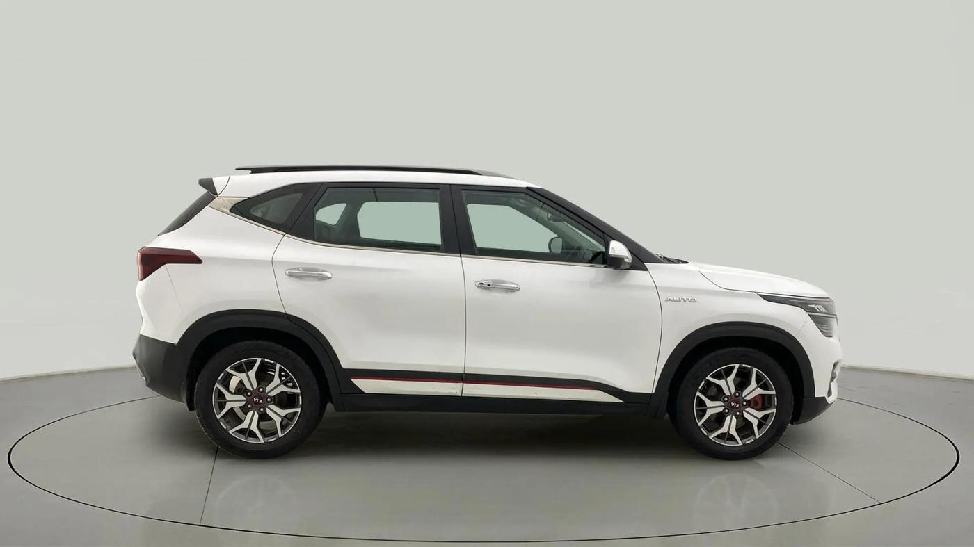 2021 KIA SELTOS GTX PLUS AT 1.5 DIESEL, Diesel, Automatic, 87,376 km, Right Side View