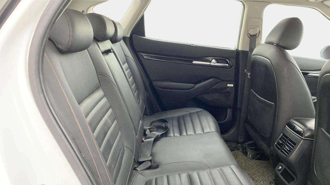 2021 KIA SELTOS GTX PLUS AT 1.5 DIESEL, Diesel, Automatic, 87,376 km, Right Side Rear Door Cabin