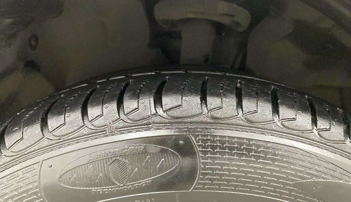 2018 Ford Ecosport TITANIUM + 1.5L PETROL AT, Petrol, Automatic, 15,266 km, Left Front Tyre Tread
