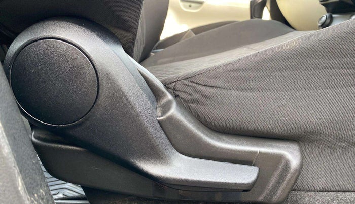 2021 Maruti IGNIS ZETA 1.2, Petrol, Manual, 74,707 km, Driver Side Adjustment Panel
