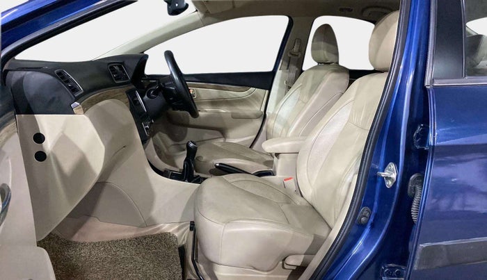2022 Maruti Ciaz ALPHA 1.5 SHVS PETROL, Petrol, Manual, 43,208 km, Right Side Front Door Cabin