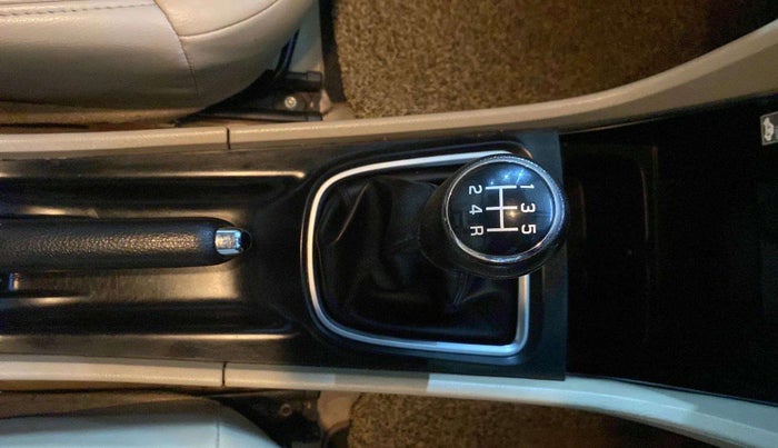 2022 Maruti Ciaz ALPHA 1.5 SHVS PETROL, Petrol, Manual, 43,208 km, Gear Lever