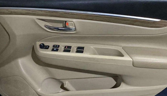 2022 Maruti Ciaz ALPHA 1.5 SHVS PETROL, Petrol, Manual, 43,208 km, Driver Side Door Panels Control