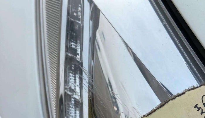 2018 Hyundai Verna 1.6 VTVT SX (O) AT, Petrol, Automatic, 54,366 km, Right headlight - Minor scratches