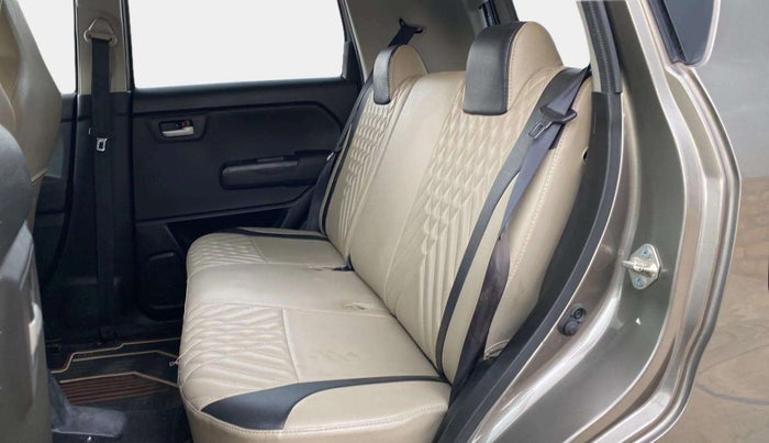 2022 Maruti New Wagon-R ZXI 1.2 AMT, Petrol, Automatic, 19,171 km, Right Side Rear Door Cabin