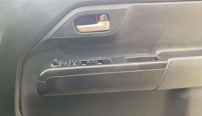 2022 Maruti New Wagon-R ZXI 1.2 AMT, Petrol, Automatic, 19,171 km, Driver Side Door Panels Control