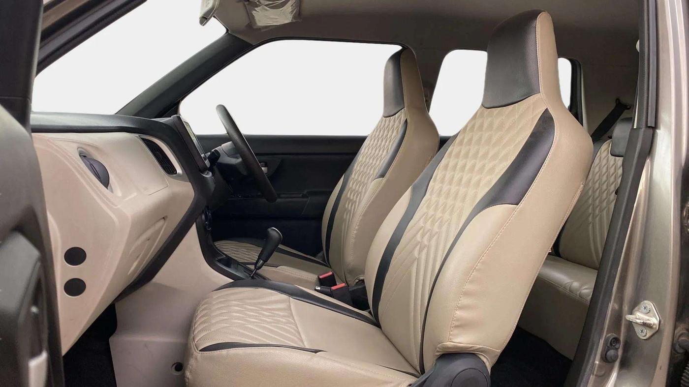 2022 Maruti New Wagon-R ZXI 1.2 AMT, Petrol, Automatic, 19,171 km, Right Side Front Door Cabin
