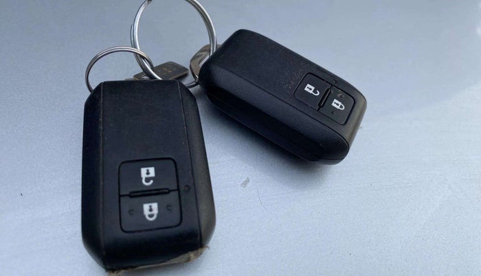 2023 Maruti Swift ZXI, Petrol, Manual, 35,753 km, Key Close Up