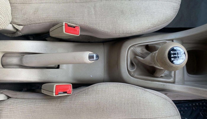 2016 Maruti Swift Dzire VXI, Petrol, Manual, 84,781 km, Gear Lever