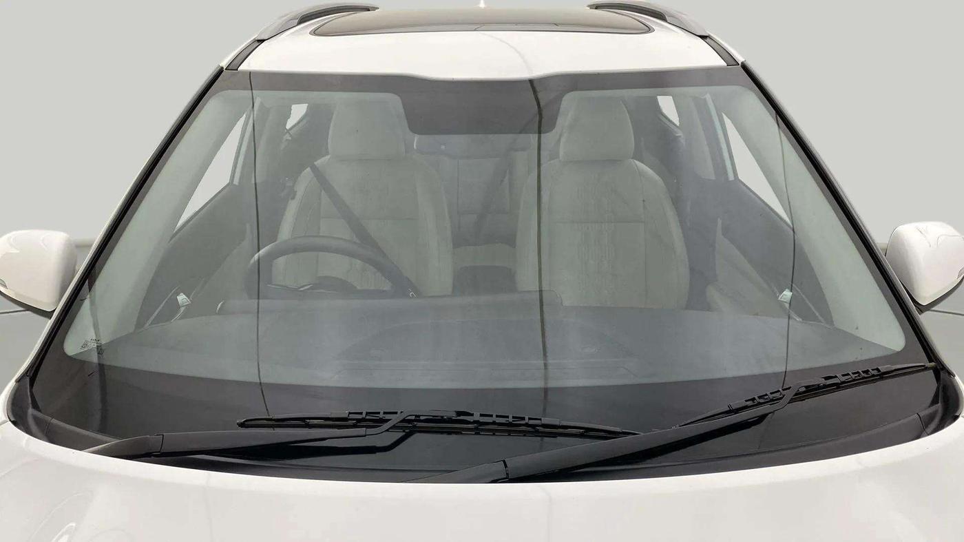 2023 KIA SELTOS  HTX 1.5 PETROL MT, Petrol, Manual, 48,050 km, Front Windshield