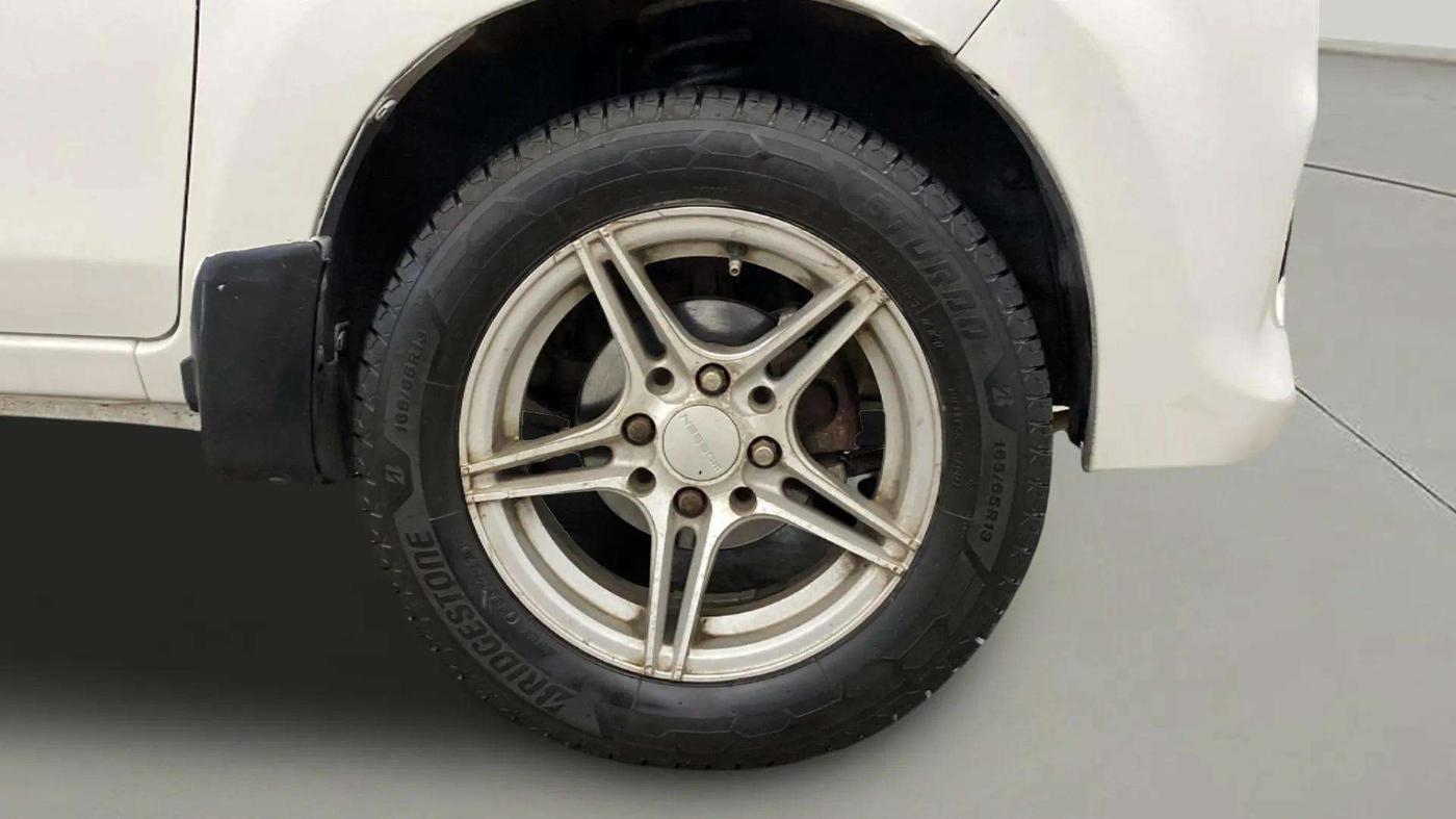 2019 Maruti Alto 800 LXI CNG, CNG, Manual, 63,863 km, Right Rear Wheel