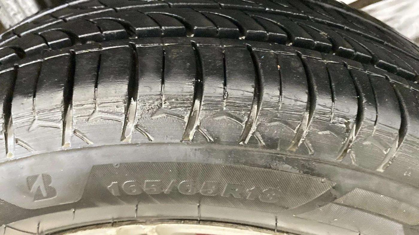 2019 Maruti Alto 800 LXI CNG, CNG, Manual, 63,863 km, Left Front Tyre Tread