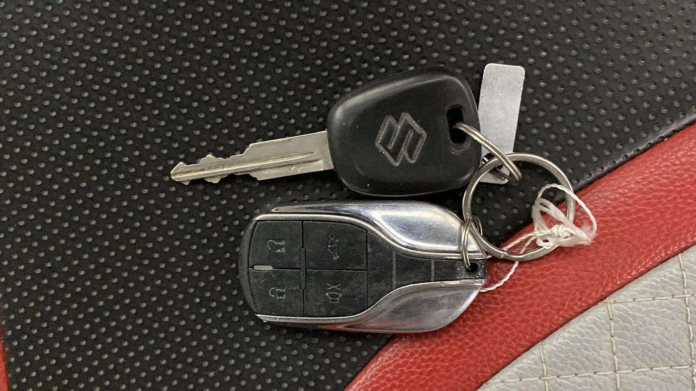 2019 Maruti Alto 800 LXI CNG, CNG, Manual, 63,863 km, Key Close Up