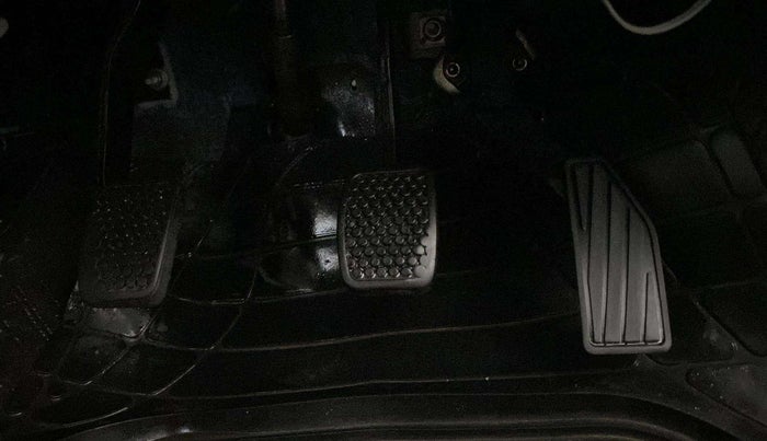 2019 Maruti Alto 800 LXI CNG, CNG, Manual, 62,792 km, Pedals
