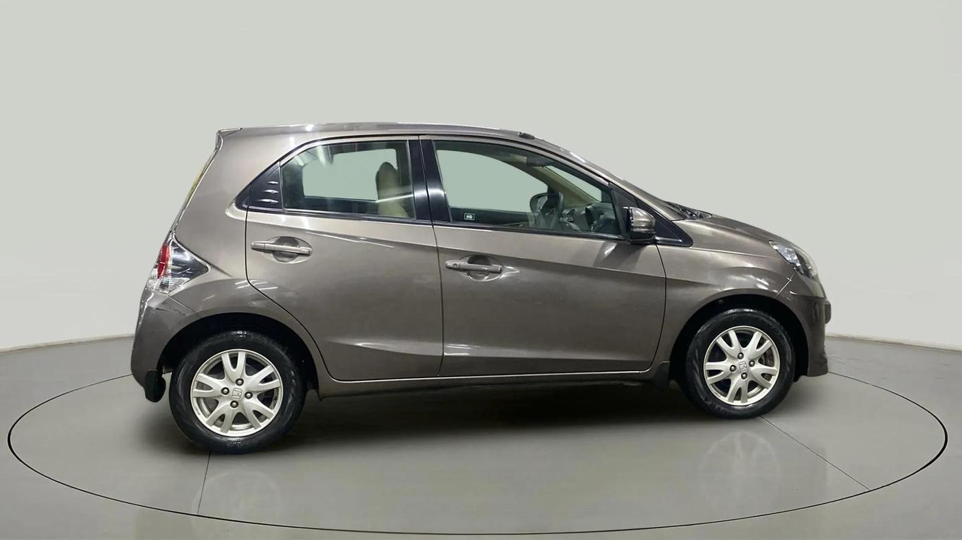 2015 Honda Brio VX AT, Petrol, Automatic, 14,542 km, Right Side View