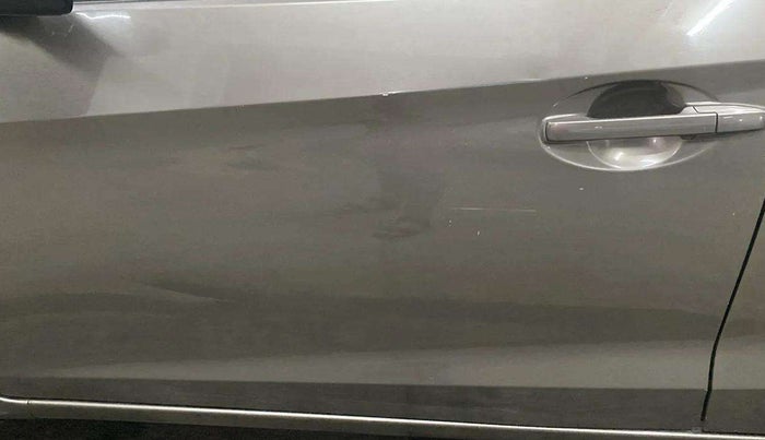 2015 Honda Brio VX AT, Petrol, Automatic, 14,430 km, Front passenger door - Slightly dented
