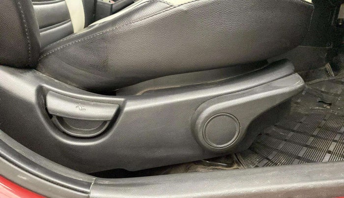 2017 Hyundai Grand i10 ASTA 1.2 KAPPA VTVT, Petrol, Manual, 64,136 km, Driver Side Adjustment Panel