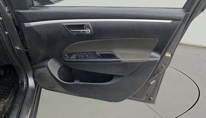 2016 Maruti Swift VXI, Petrol, Manual, 69,873 km, Driver Side Door Panels Control