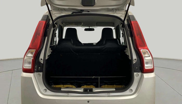 2022 Maruti New Wagon-R LXI 1.0, Petrol, Manual, 26,619 km, Boot Inside