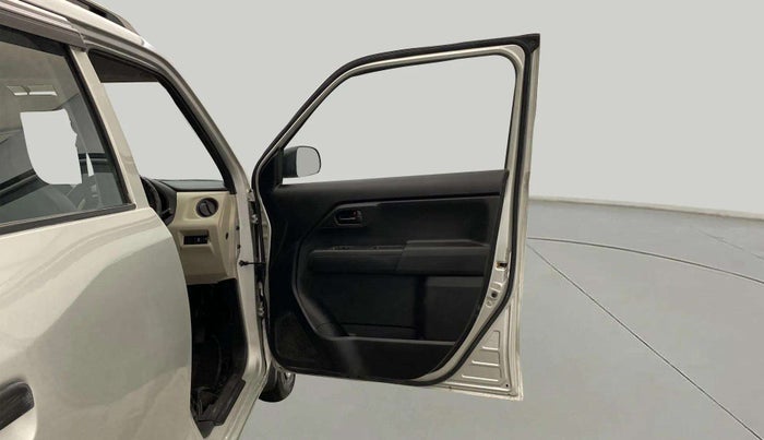2022 Maruti New Wagon-R LXI 1.0, Petrol, Manual, 26,619 km, RHS Front Door