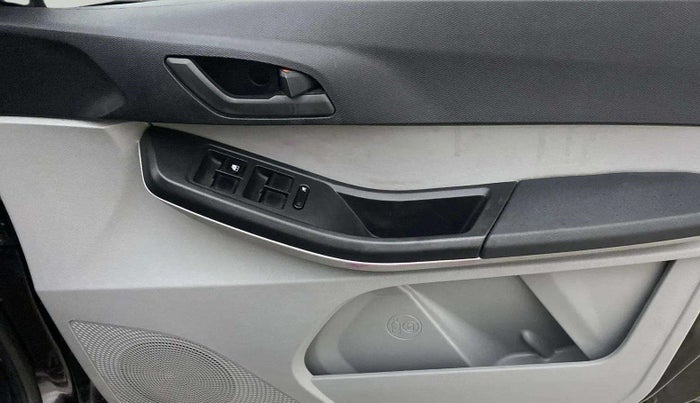 2023 Tata Tiago XT CNG, CNG, Manual, 35,389 km, Driver Side Door Panels Control