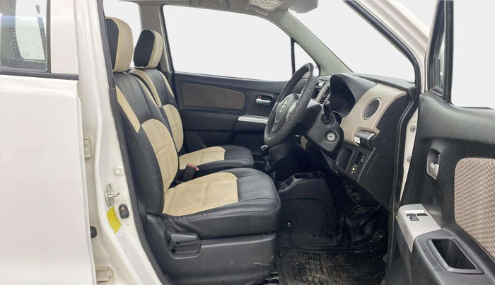 2014 Maruti Wagon R 1.0 LXI CNG, CNG, Manual, 87,486 km, Right Side Front Door Cabin