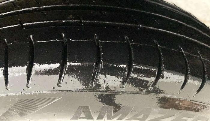 2014 Maruti Wagon R 1.0 LXI CNG, CNG, Manual, 87,486 km, Left Rear Tyre Tread