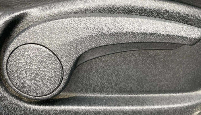 2018 Hyundai Creta SX AT 1.6 PETROL, Petrol, Automatic, 58,501 km, Driver Side Adjustment Panel