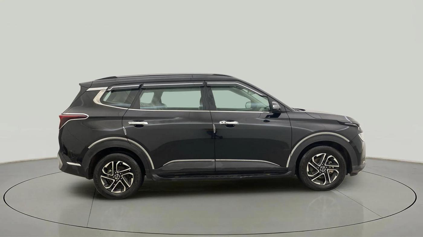2024 KIA CARENS  PRESTIGE 1.5 TURBO PETROL IMT 7 STR , Petrol, Manual, 18,896 km, Right Side View