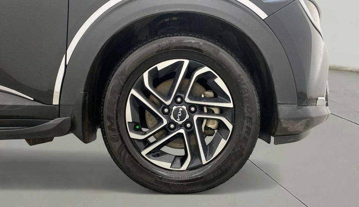 2024 KIA CARENS  PRESTIGE 1.5 TURBO PETROL IMT 7 STR , Petrol, Manual, 18,796 km, Right Front Wheel