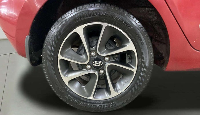 2017 Hyundai Grand i10 ASTA 1.2 KAPPA VTVT, Petrol, Manual, 68,134 km, Right Rear Wheel