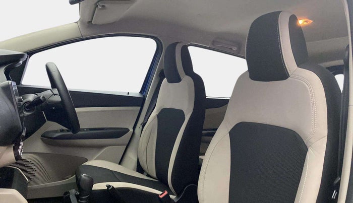 2020 Renault TRIBER RXT AMT, Petrol, Automatic, 28,292 km, Right Side Front Door Cabin
