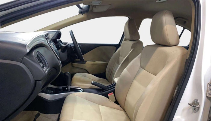 2017 Honda City 1.5L I-VTE V CVT, CNG, Automatic, 34,266 km, Right Side Front Door Cabin