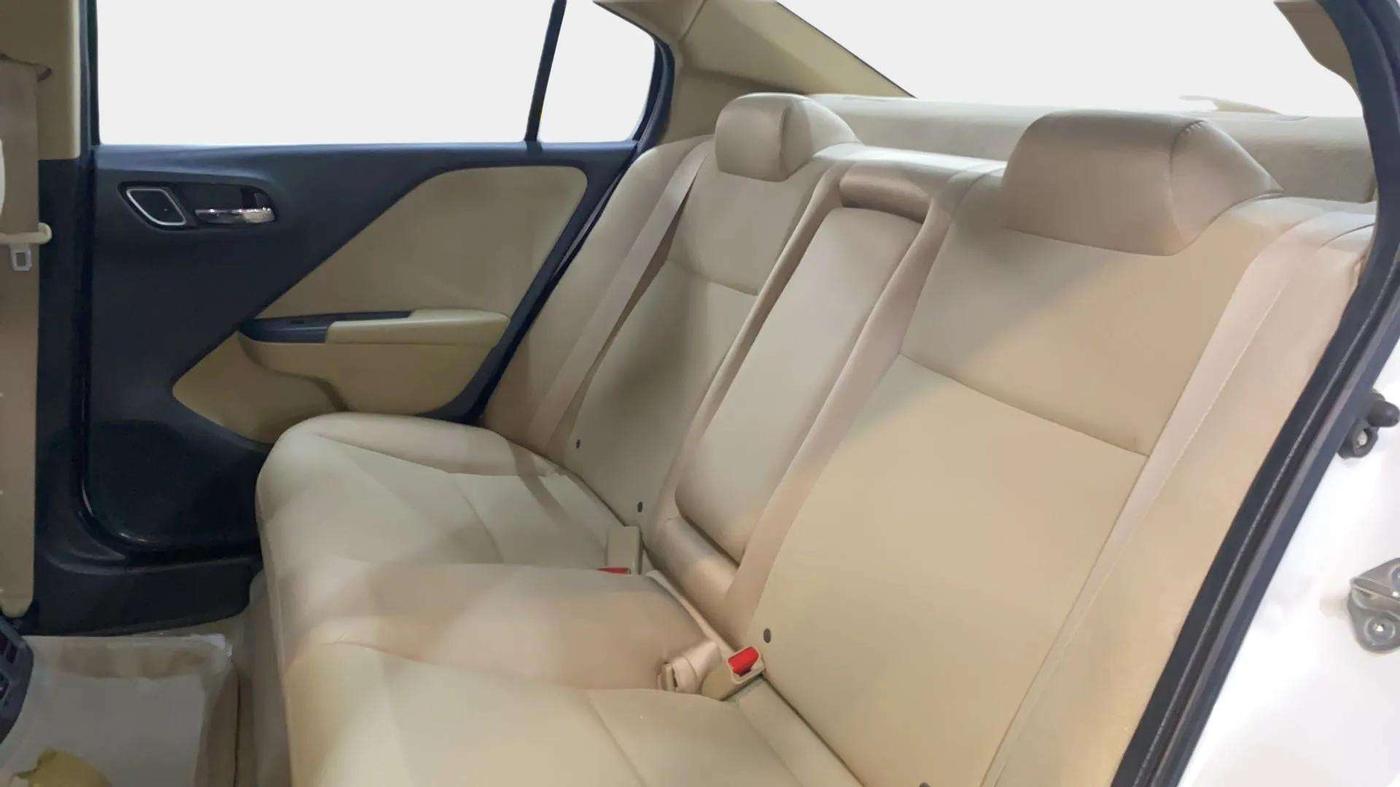2017 Honda City 1.5L I-VTE V CVT, Petrol, Automatic, 34,292 km, Right Side Rear Door Cabin