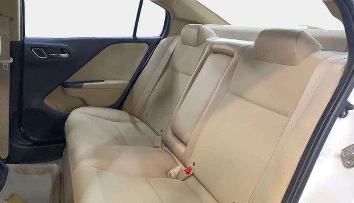 2017 Honda City 1.5L I-VTE V CVT, CNG, Automatic, 34,266 km, Right Side Rear Door Cabin