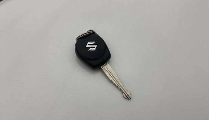 2021 Maruti Swift Dzire TOUR S-CNG, CNG, Manual, 64,749 km, Key Close Up