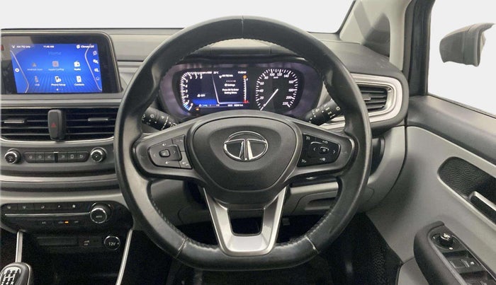 2020 Tata ALTROZ XZ PETROL, Petrol, Manual, 10,230 km, Steering Wheel Close Up