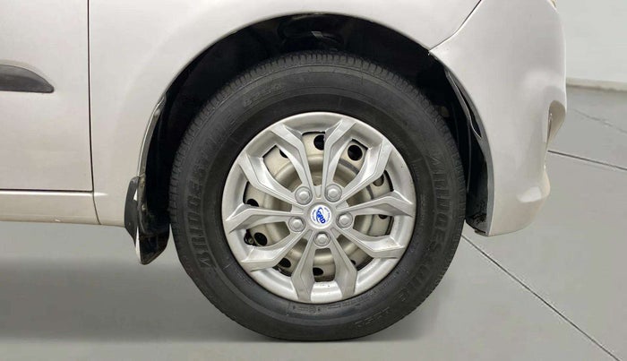 2014 Hyundai i10 MAGNA 1.1, Petrol, Manual, 20,687 km, Right front tyre - Tyre wear