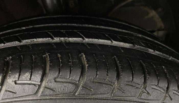 2019 Maruti Baleno DELTA PETROL 1.2, Petrol, Manual, 52,281 km, Right Front Tyre Tread