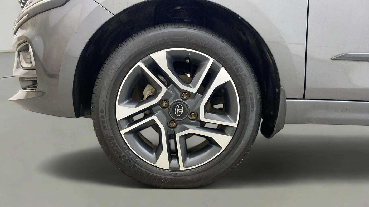 2020 Tata TIGOR XZA PLUS PETROL, Petrol, Automatic, 18,520 km, Left Front Wheel
