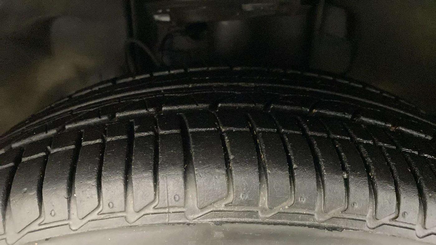 2020 Tata TIGOR XZA PLUS PETROL, Petrol, Automatic, 18,520 km, Left Front Tyre Tread